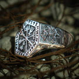 Vegvisir Runic Navigator Ring